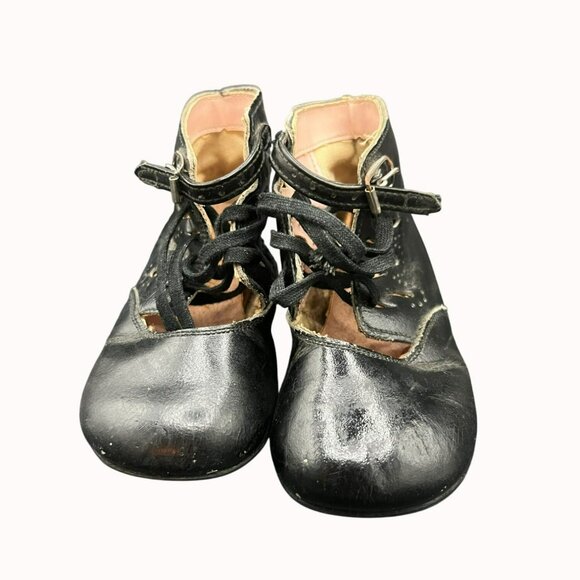 Vintage Childrens Girls Shoes Black Leather Ankle Boots Lace Up Side Buckle 1940 - Picture 2 of 7